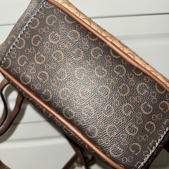 Guess Mini Backpack - Picture 4 of 4